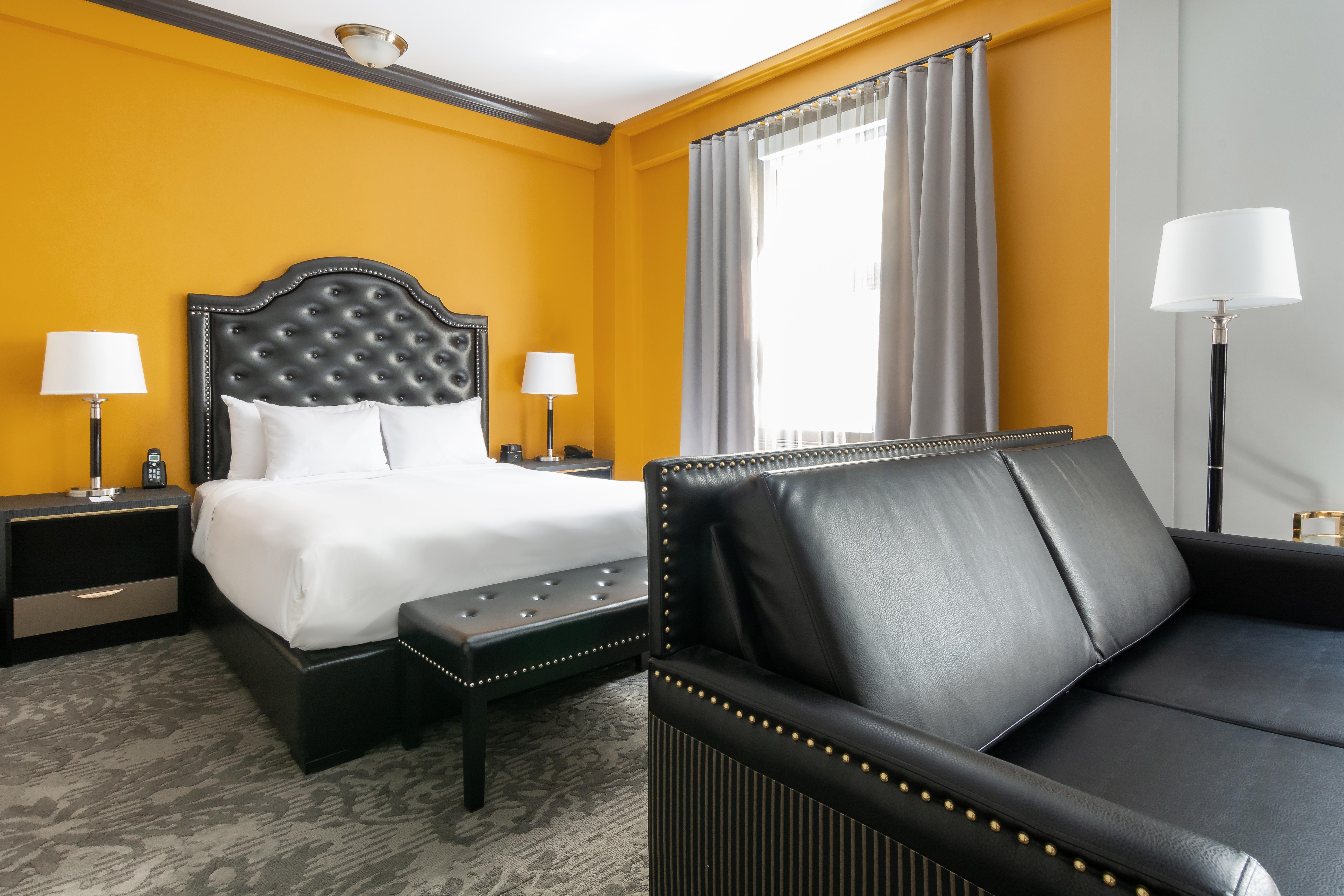 Clarendon Hotel 4*